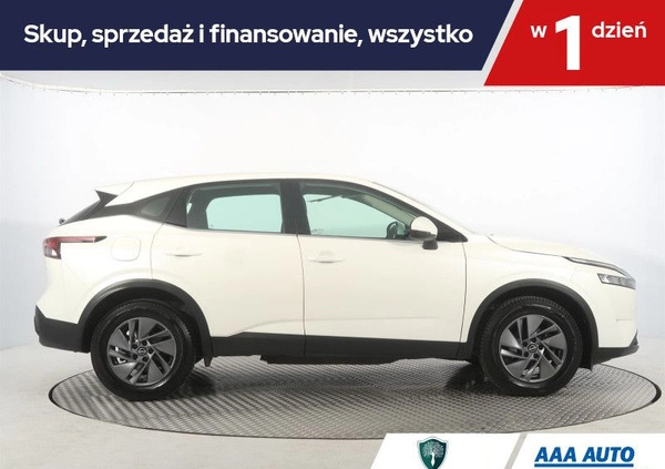 Nissan Qashqai cena 112001 przebieg: 29901, rok produkcji 2022 z Sieradz małe 254